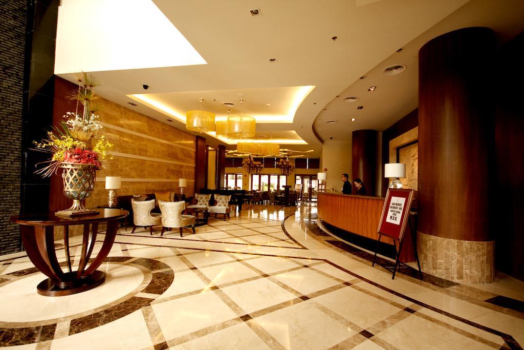 The Avenue Plaza Hotel Naga  Εξωτερικό φωτογραφία