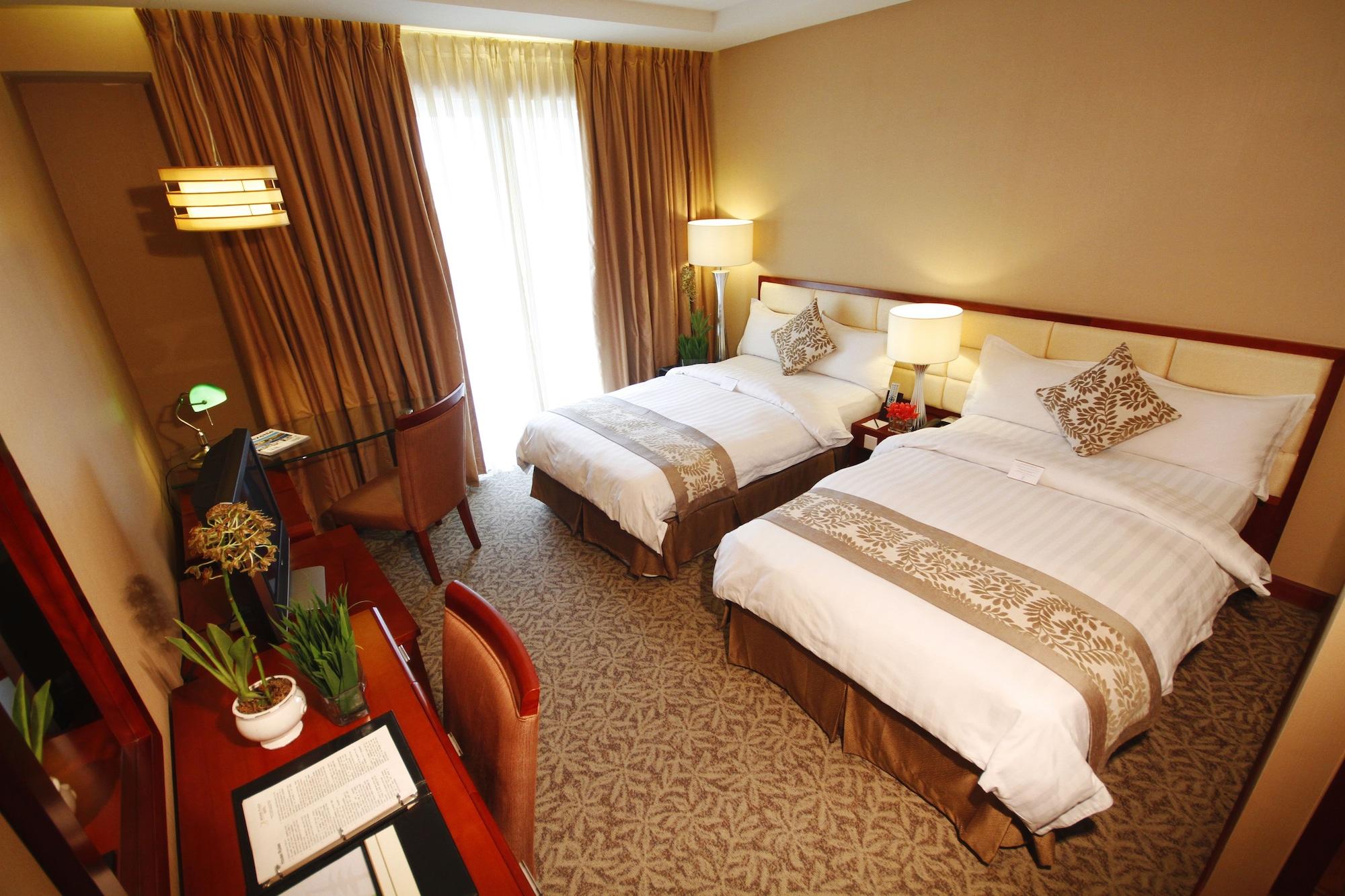 The Avenue Plaza Hotel Naga  Εξωτερικό φωτογραφία