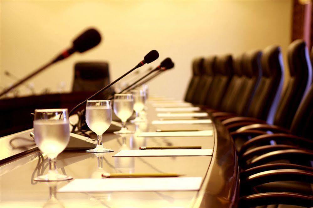 The Avenue Plaza Hotel Naga  Εξωτερικό φωτογραφία